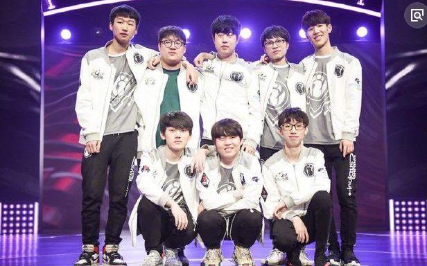 东契奇狂砍42分7板8助4断难救湖人三连败，湖人两大短板暴露无遗